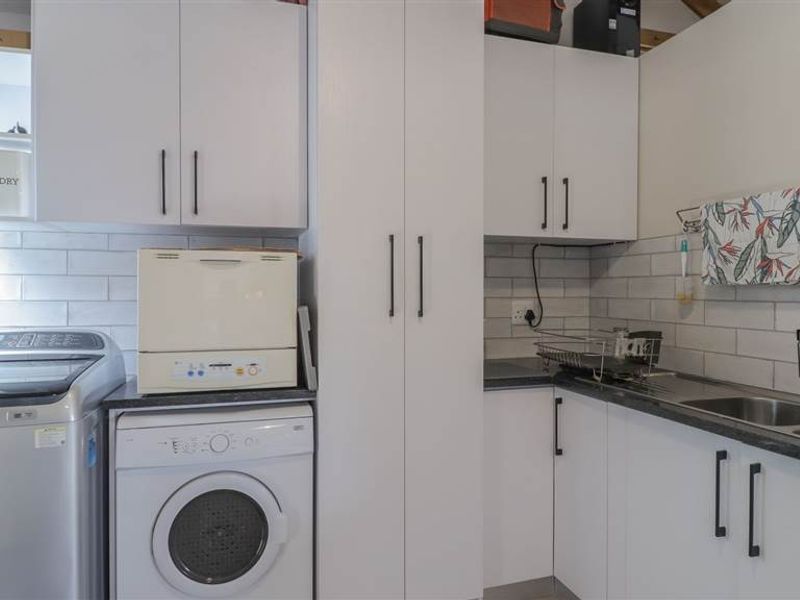 Effortless Comfort and Style, A Home That Ticks Every Box - Photo 8