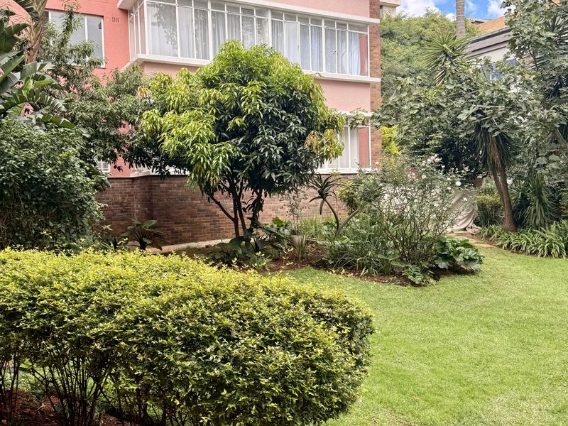 Light-Filled One Bedroom Semi-Furnished Apartment in Tyrwhitt Avenue, Rosebank - Photo 6