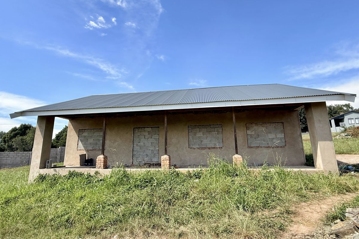 Build Your Dream Home in Merrivale Heights | 902m2 Stand with Partially Completed House - Photo 2