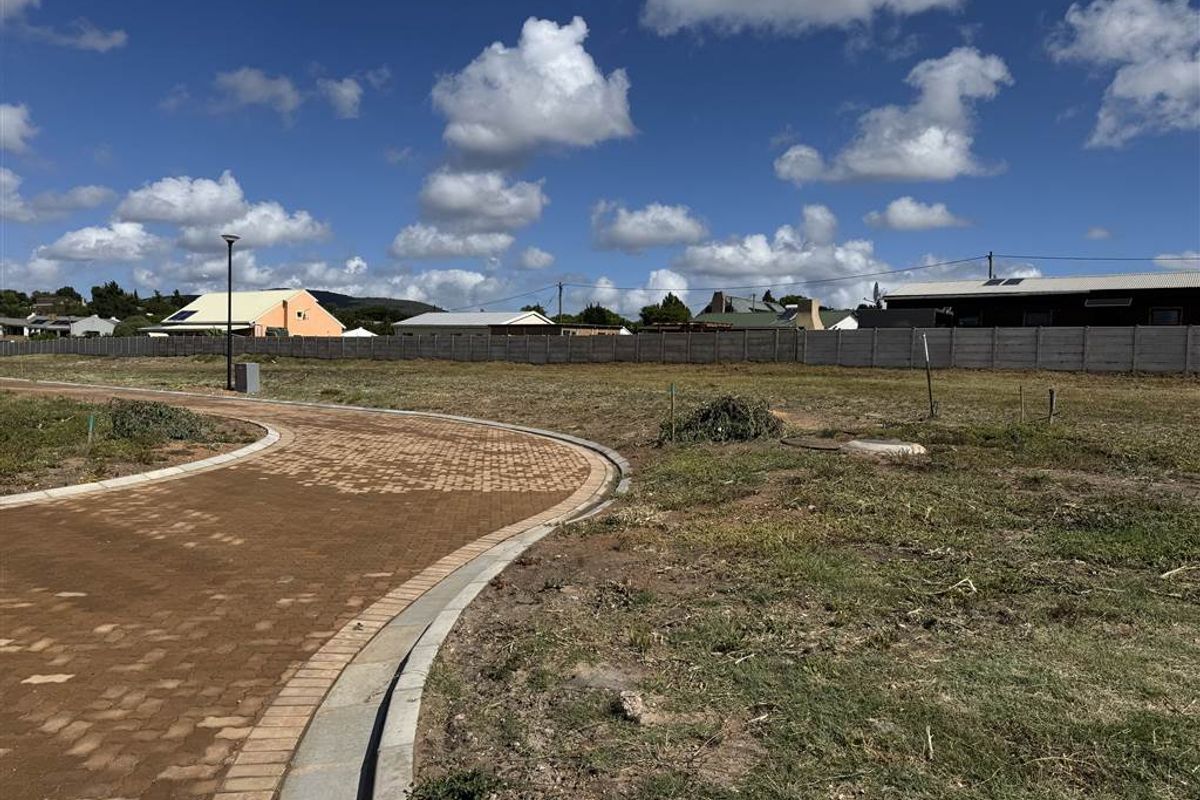 A Developer’s Dream – Prime, Fully Serviced Development Opportunity! - Photo 4