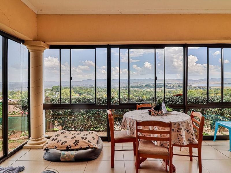 3 Bedroom Home with Extensive Midmar Views in Eagle Ridge, Howick - Photo 7