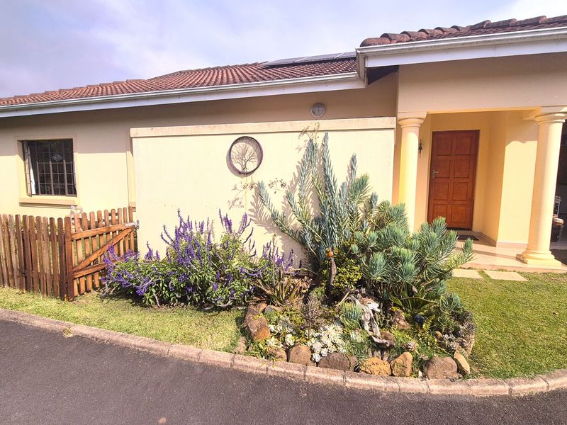 3 Bedroom Home with Extensive Midmar Views in Eagle Ridge, Howick - Photo 4