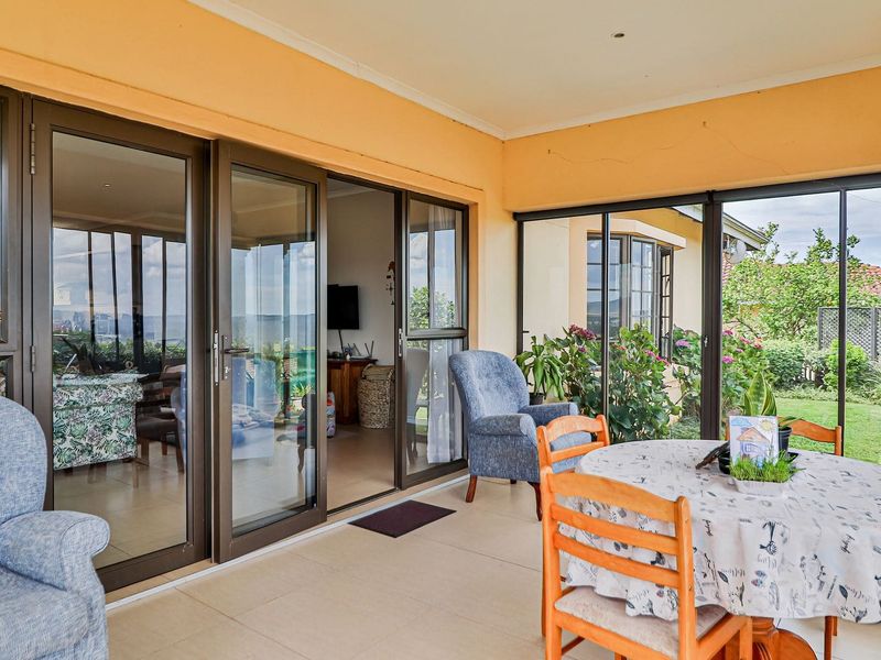 3 Bedroom Home with Extensive Midmar Views in Eagle Ridge, Howick - Photo 8