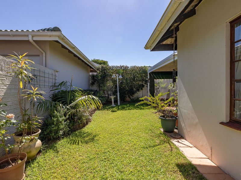 Stepless, Secure, Pet Friendly! - Photo 4