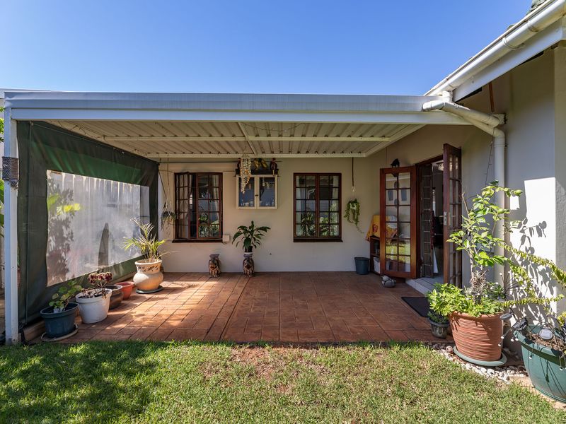 Stepless, Secure, Pet Friendly! - Photo 2