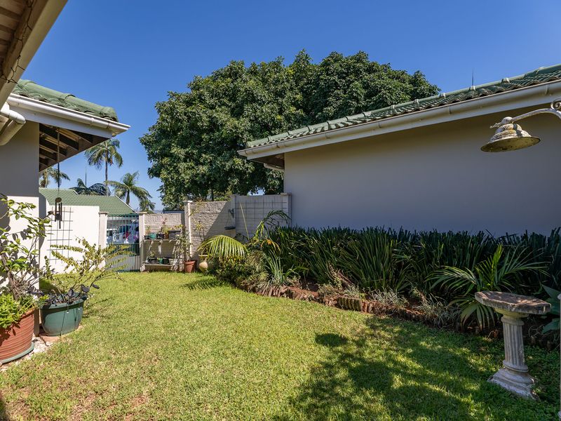 Stepless, Secure, Pet Friendly! - Photo 8