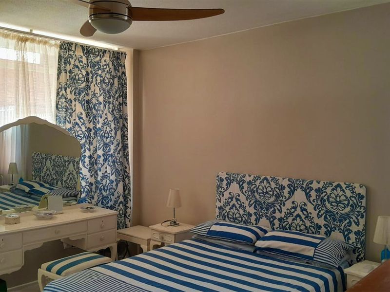 Stunning refurbished 2-bedroom apartment on 1st floor - perfect for modern living. - Photo 9