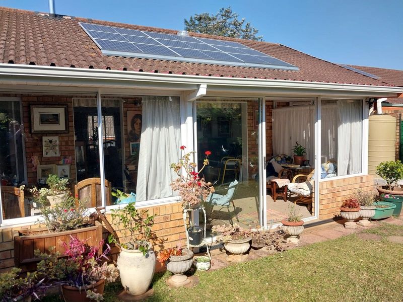 Delightful 2 Bedroom unit in Amberfield - Photo 3