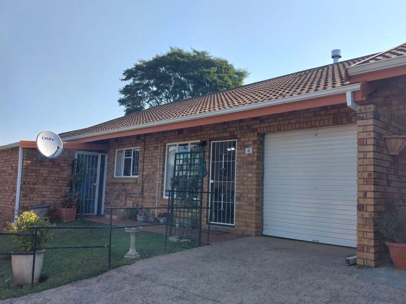 Delightful 2 Bedroom unit in Amberfield - Photo 2