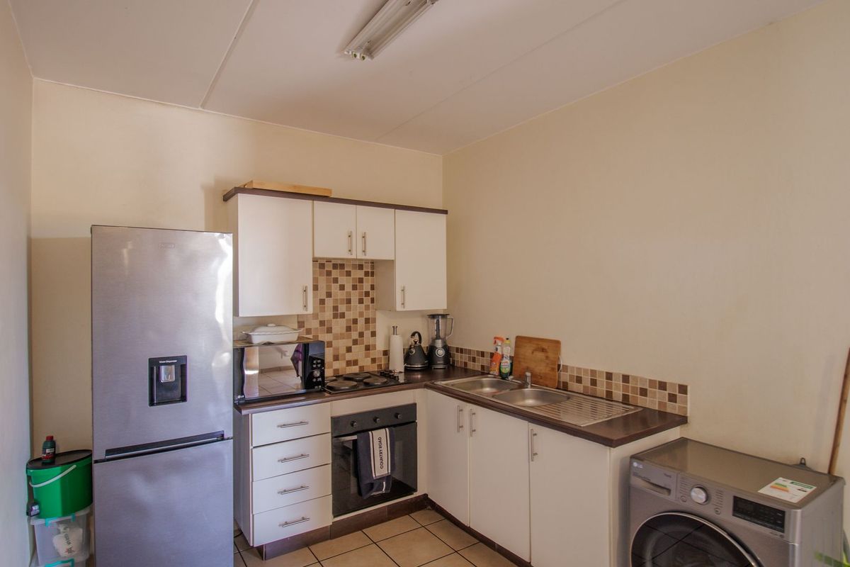 Prime Investment Opportunity: High-Yield Property in a Growing Market - Photo 4