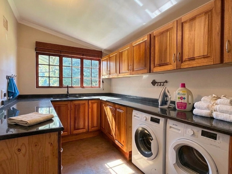 Family home in Nottingham road close to top schools - Photo 3