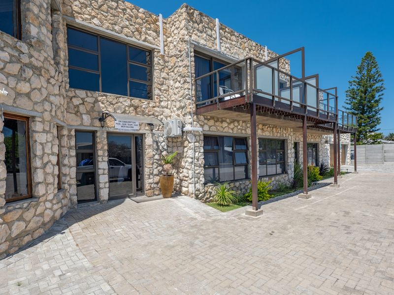 Guest House in Struisbaai FOR SALE! - Photo 6