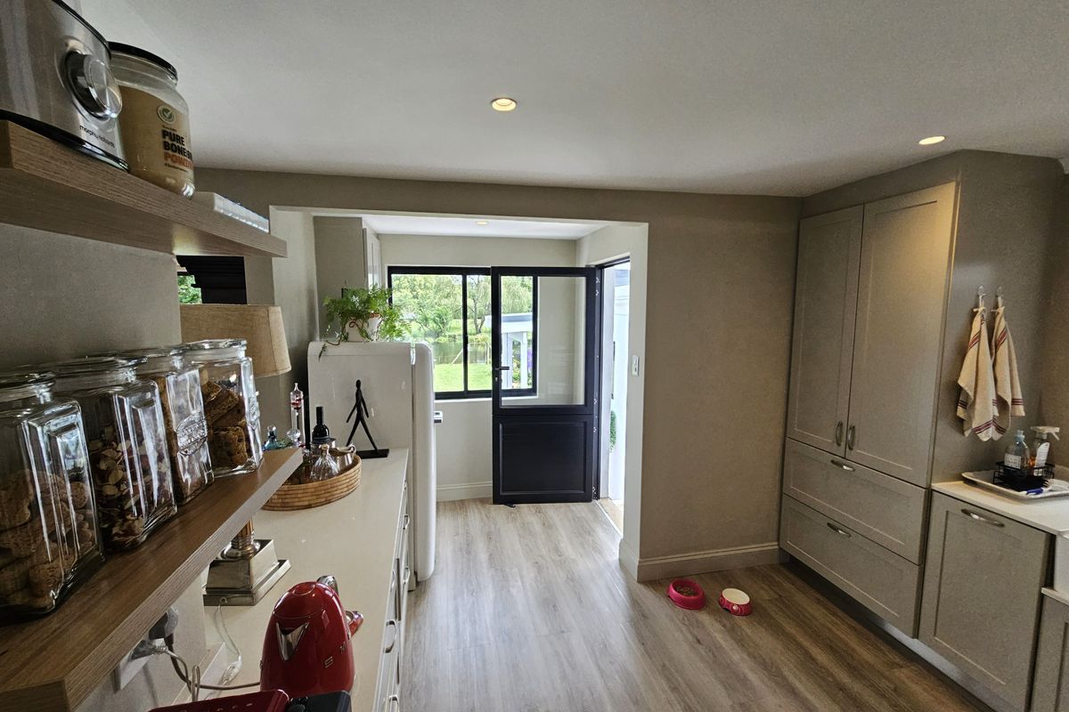 Serenity Secured: The Perfect Estate Home - Photo 4