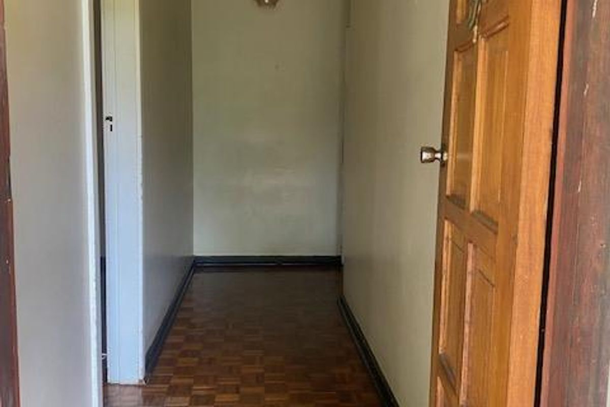 Charming 4 bedroom home for Sale! Ideal for Living or Investment - Photo 4
