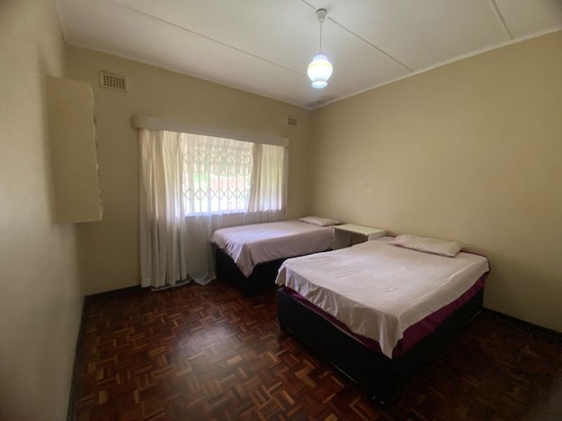 Charming 4 bedroom home for Sale! Ideal for Living or Investment - Photo 9