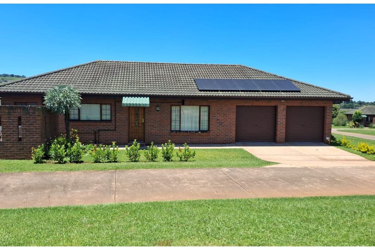 Immaculately Presented 3-Bedroom Unit in Amber Valley Estate, Howick - Photo 2