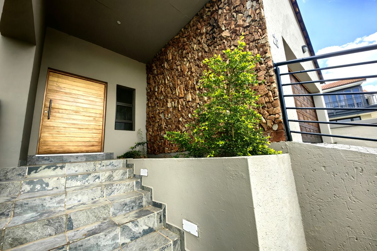 Stunning Family Home in Eco Estate - Photo 4