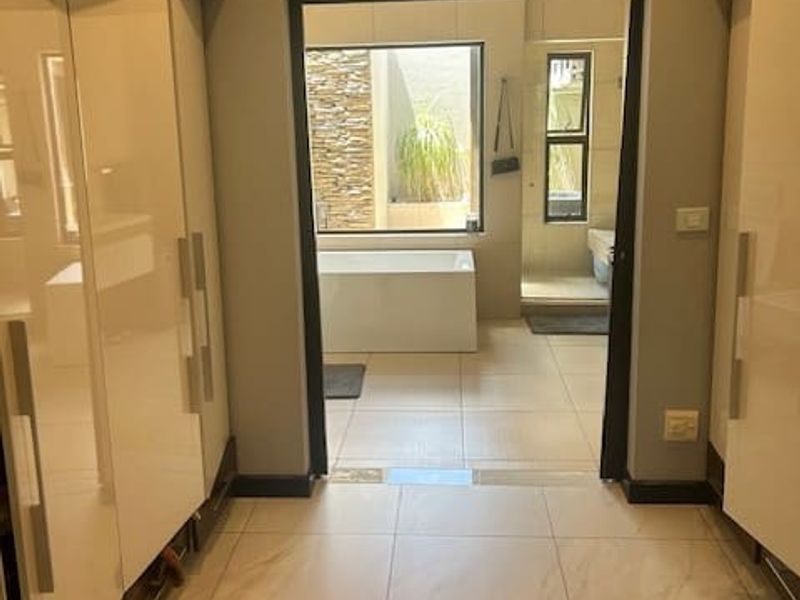 Modern Family Home in Secure Greenstone Hill Estate - Photo 9