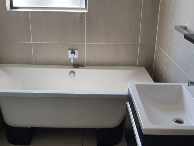2 bed 2 bath  Apartment Call me Al but Call me ALAADDIN & SURAIYA - Photo 6