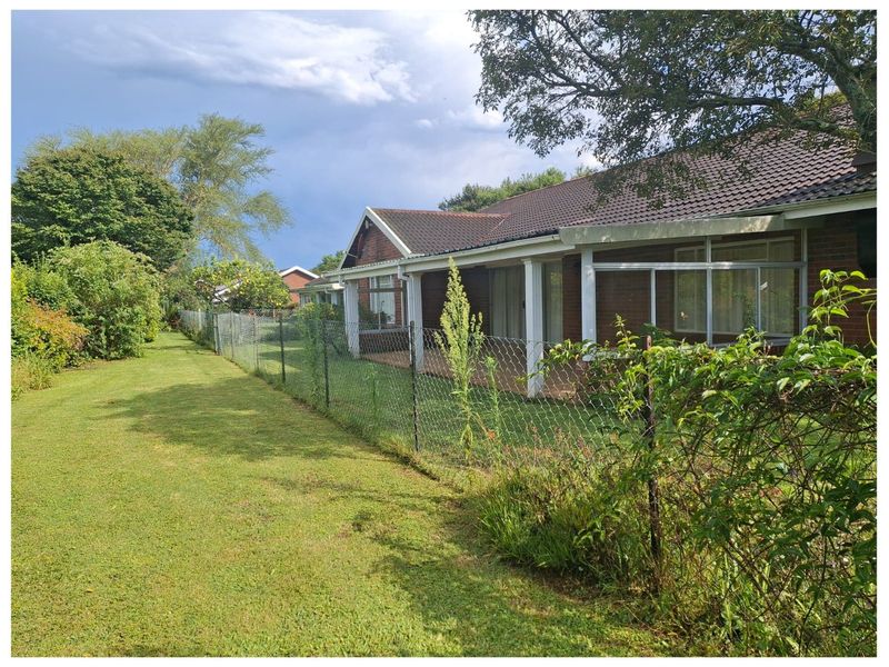 Substantial Unit at Amberglen - Photo 3