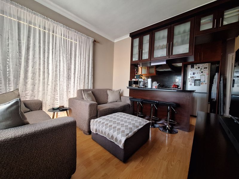 Impressive 2-bedroom residence | Bayview - Photo 3