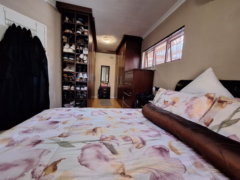 Impressive 2-bedroom residence | Bayview - Photo 8