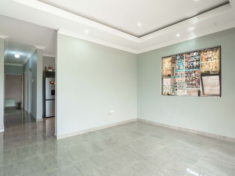 Modern Living Awaits: Newly Built 3-Bedroom Home in Lovu B Section - Photo 4