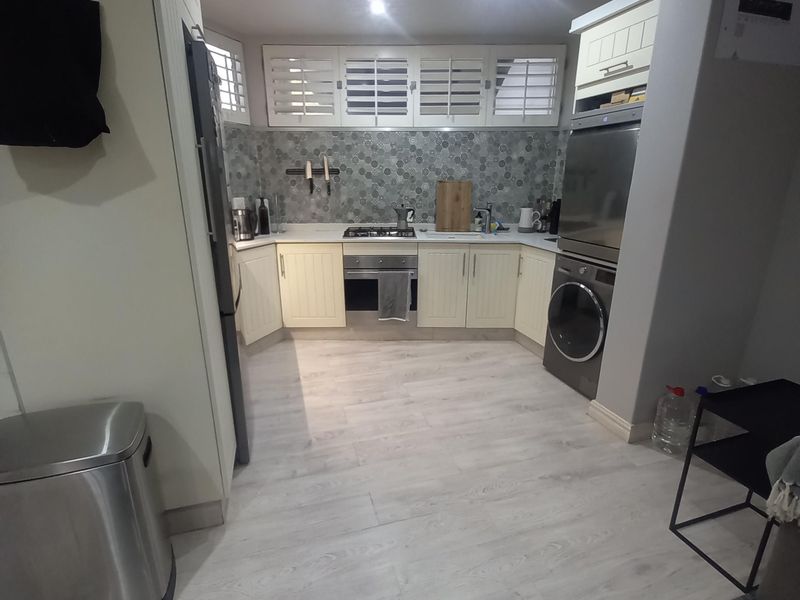 Coastal Townhouse Living in the Heart of Umhlanga - Photo 4