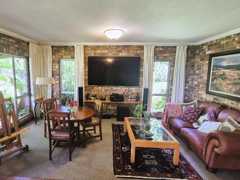 Spacious Family Home for Sale in Oak Park, Pietermaritzburg - Photo 6