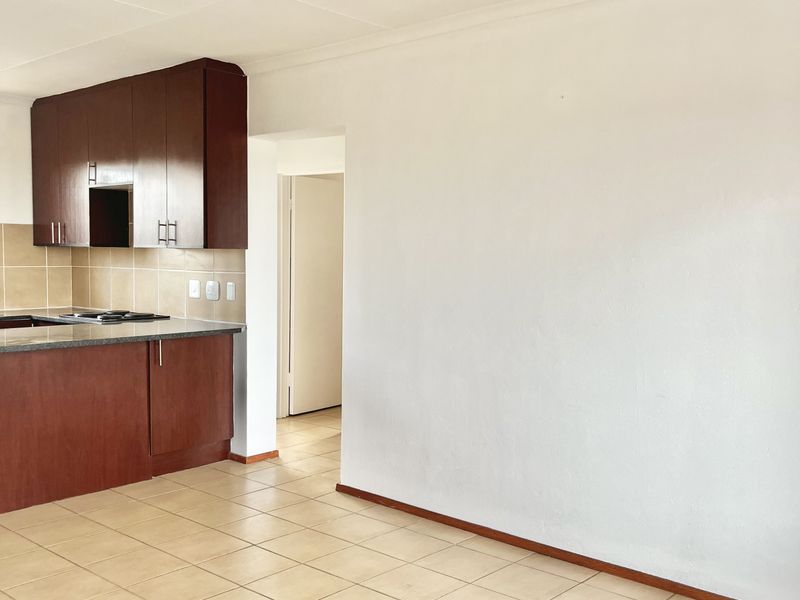 Charming perfect blend of comfort Home! - Photo 5