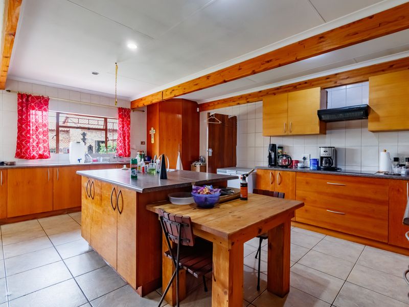 Serene Spacious Income-generating Opportunity! - Photo 9