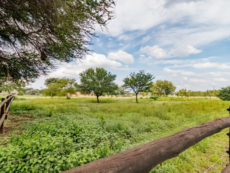 Serene Spacious Income-generating Opportunity! - Photo 2