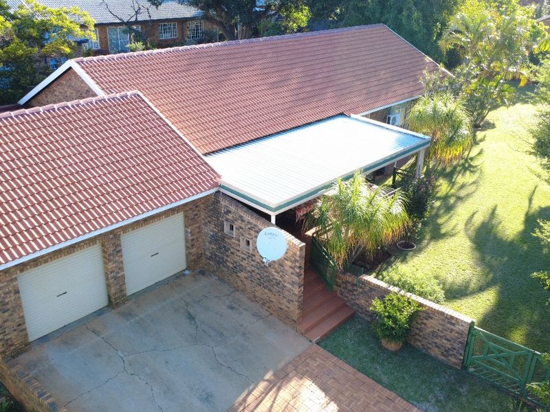 Spacious Family Home with Modern Comforts and Ample Extras in Ninapark - Photo 2