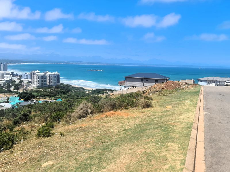 Vacant Erf with views and approved home plans. - Photo 3