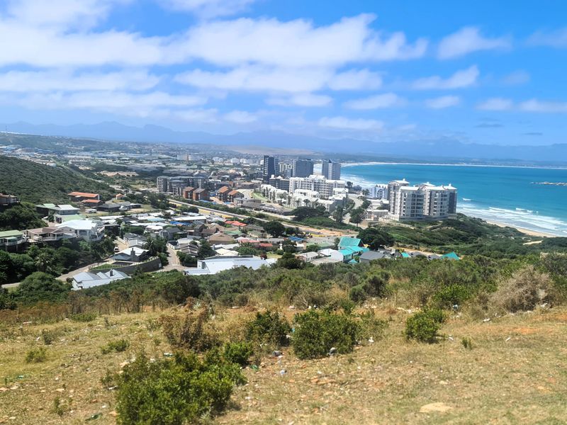 Vacant Erf with views and approved home plans. - Photo 2