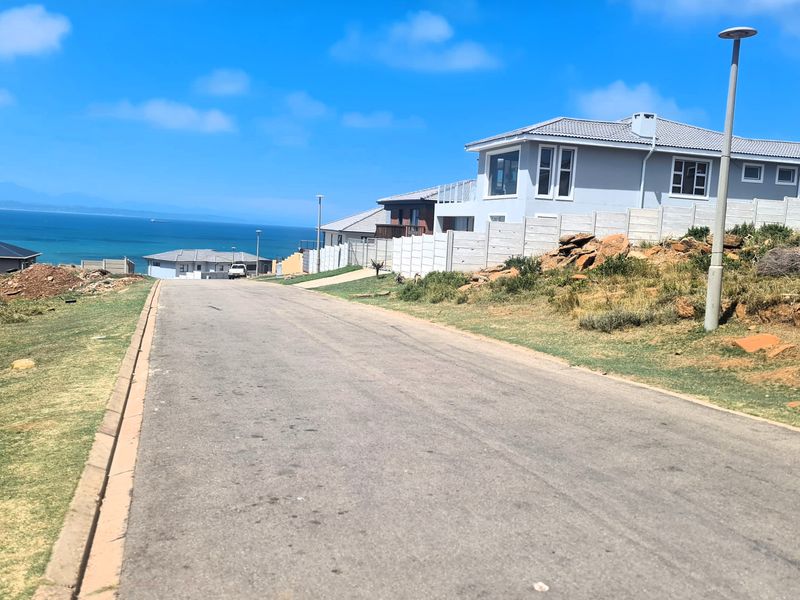 Vacant Erf with views and approved home plans. - Photo 4