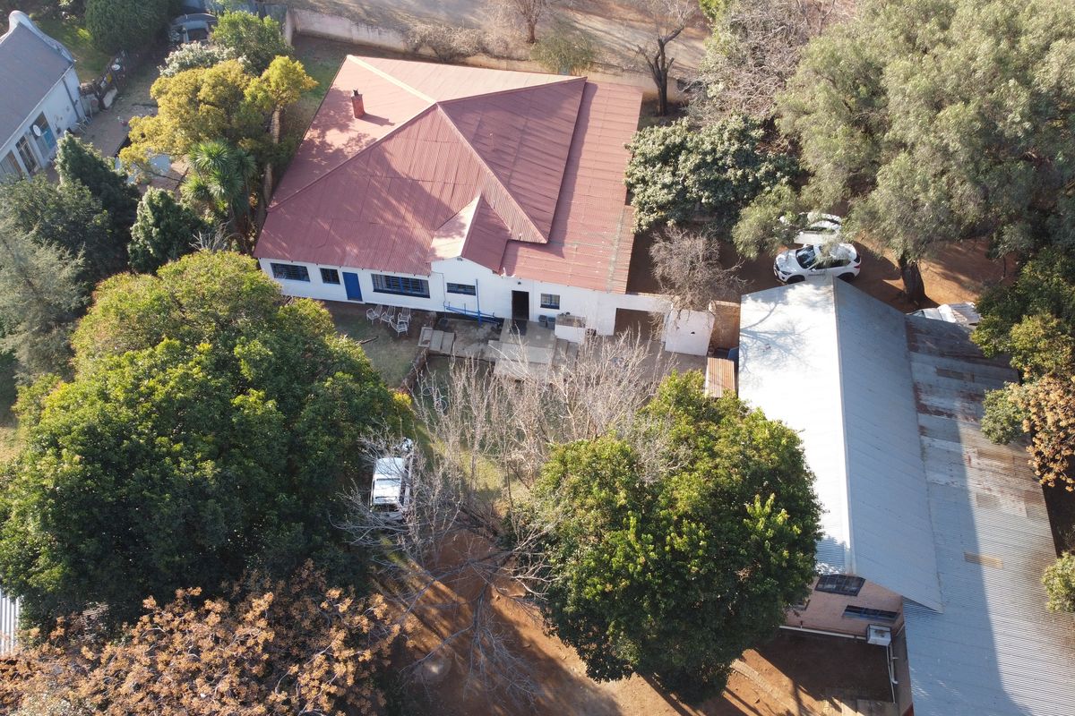 SMALL HOLDING FOR SALE - Photo 2