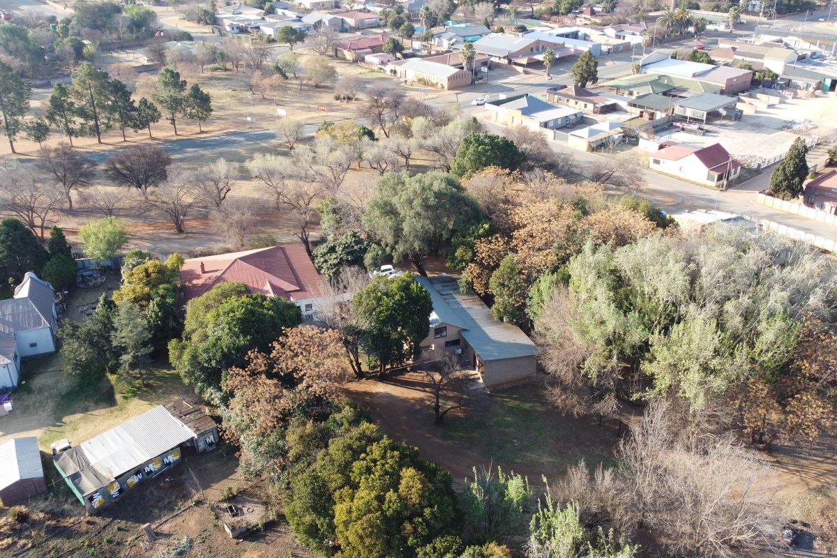 SMALL HOLDING FOR SALE - Photo 4