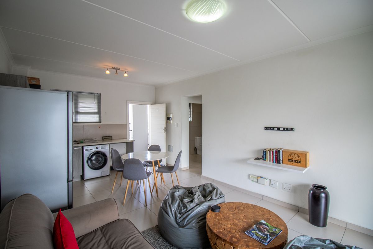 Spacious 1-Bedroom Apartment in The West End, Carlswald – For Sale - Photo 3