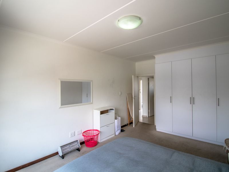 Spacious 1-Bedroom Apartment in The West End, Carlswald – For Sale - Photo 10