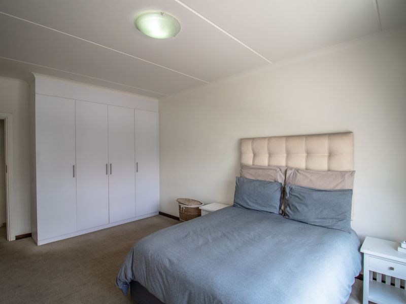 Spacious 1-Bedroom Apartment in The West End, Carlswald – For Sale - Photo 8