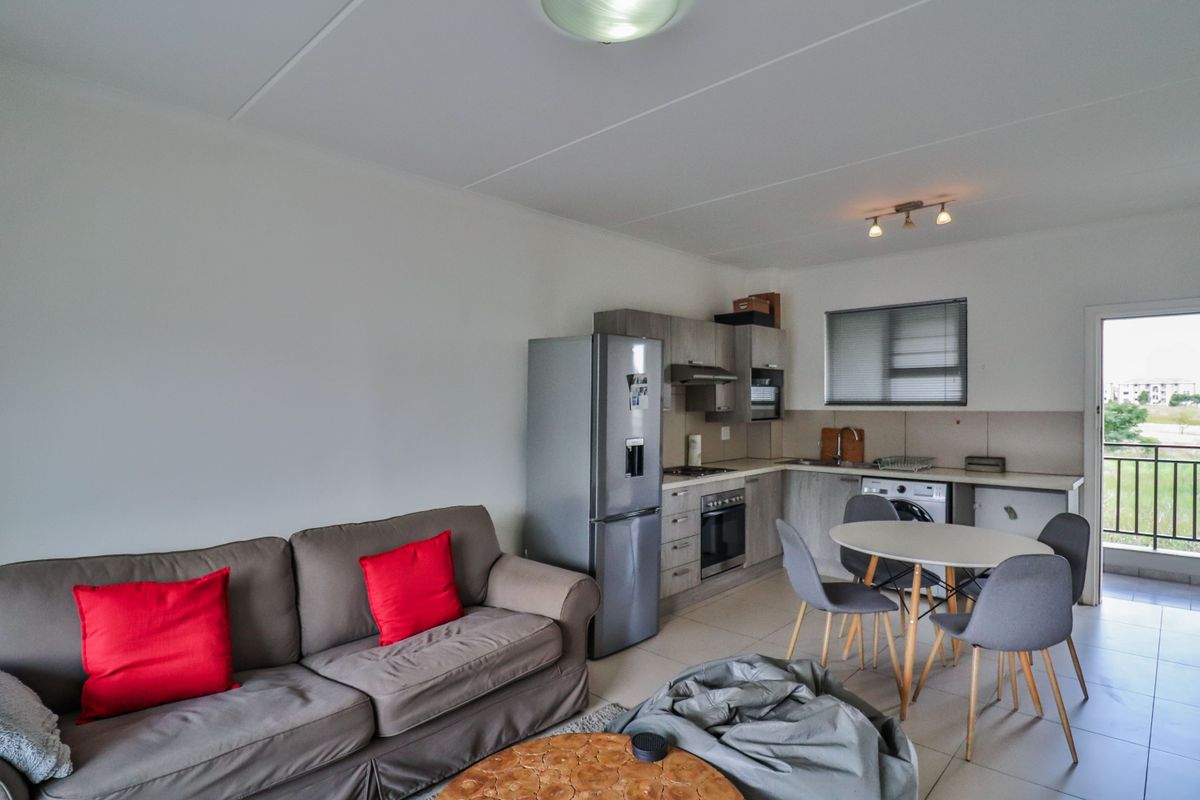 Spacious 1-Bedroom Apartment in The West End, Carlswald – For Sale - Photo 2