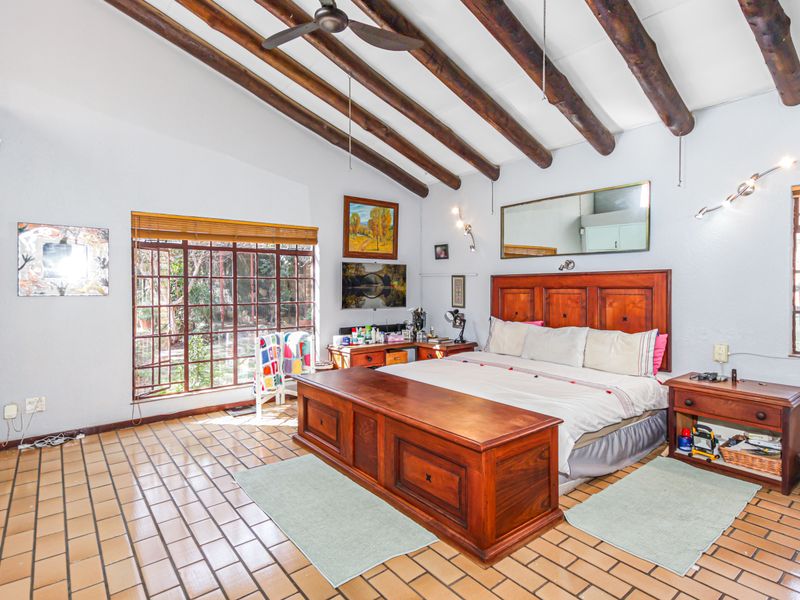 Super-Sized Equestrian Centre... - Photo 3