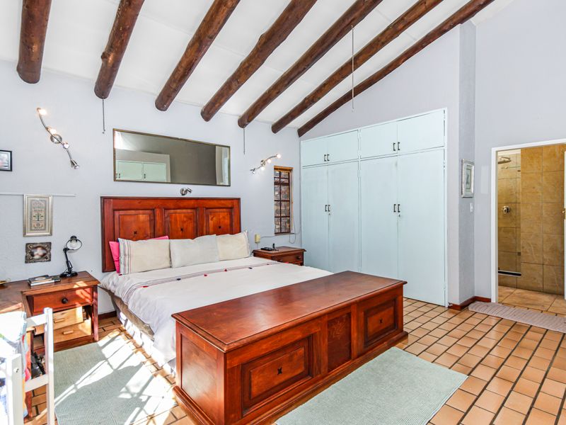 Super-Sized Equestrian Centre... - Photo 4