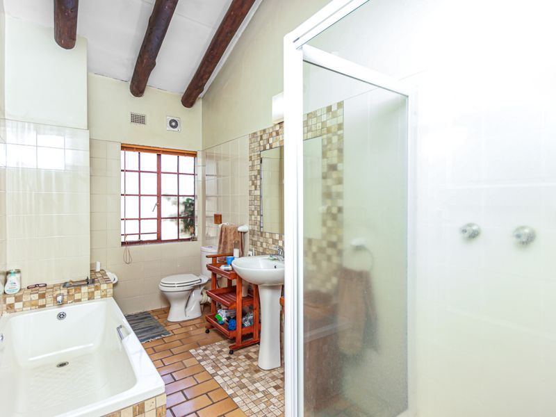 Super-Sized Equestrian Centre... - Photo 7