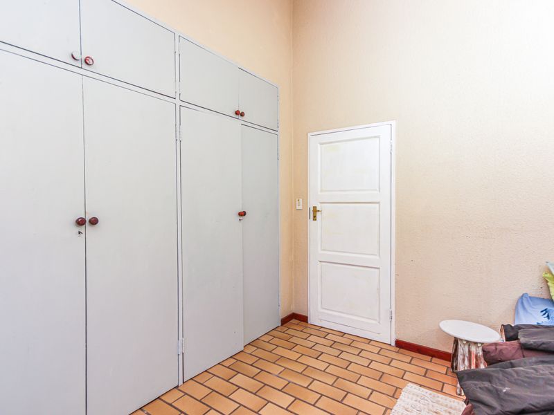 Super-Sized Equestrian Centre... - Photo 10