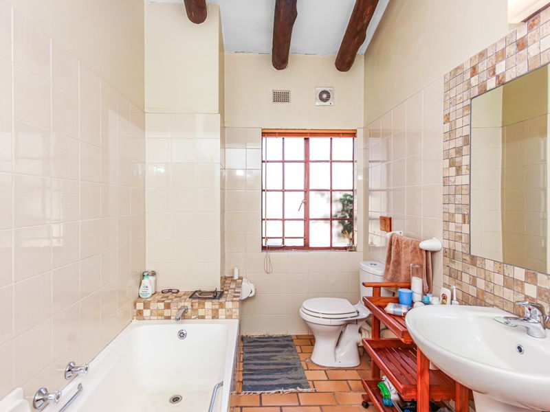 Super-Sized Equestrian Centre... - Photo 8