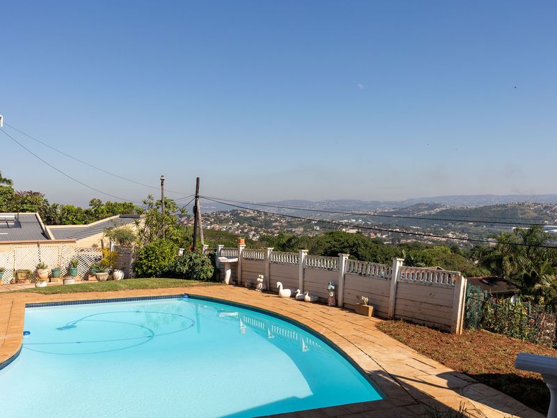 An Invitation to Spacious Living - Photo 10