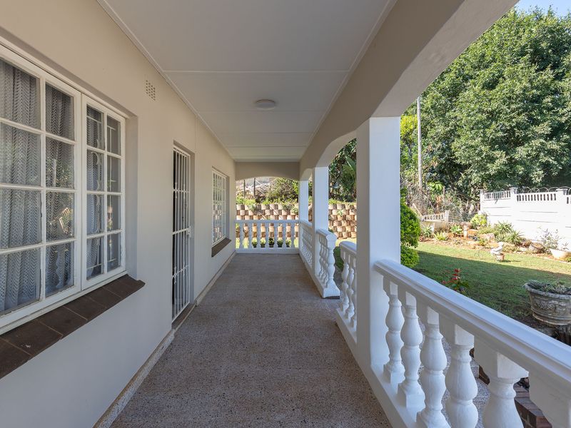 An Invitation to Spacious Living - Photo 6