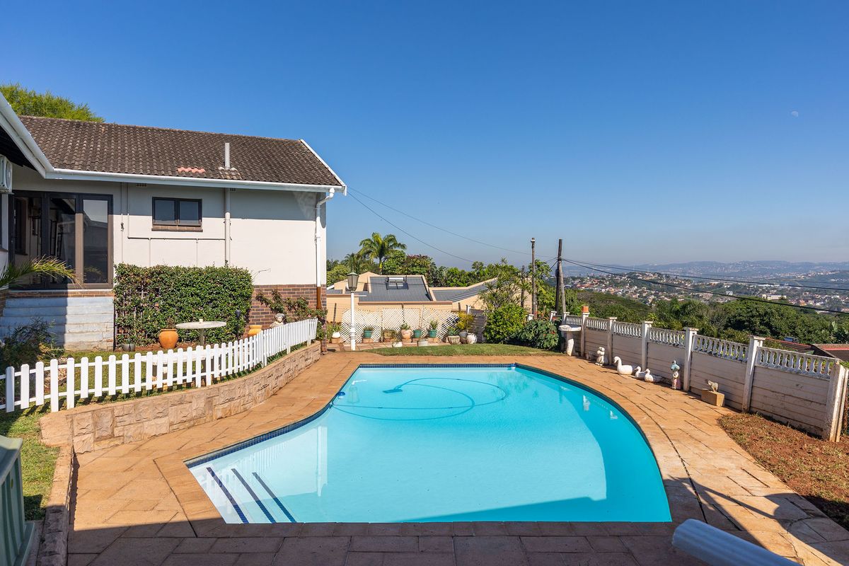 An Invitation to Spacious Living - Photo 4